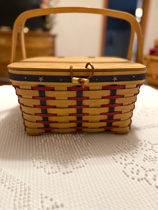 Longaberger Other - Longaberger "Proudly American" Picnic Basket, 2004.